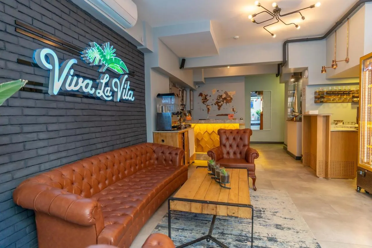 Viva La Vita Butik Otel Izmir 2*,